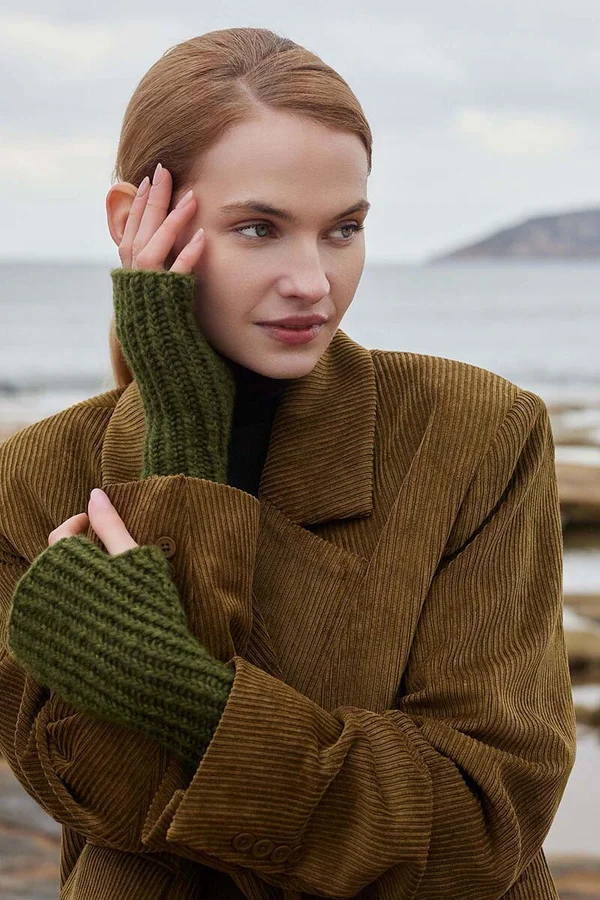 Lang Yarns - WOOLADDICTS #15