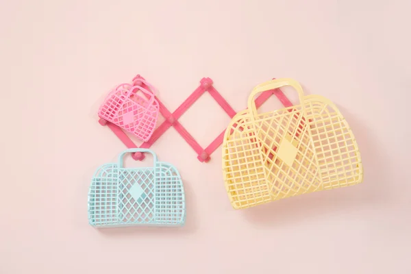 SunJellies - Retro Basket Small / berry pink